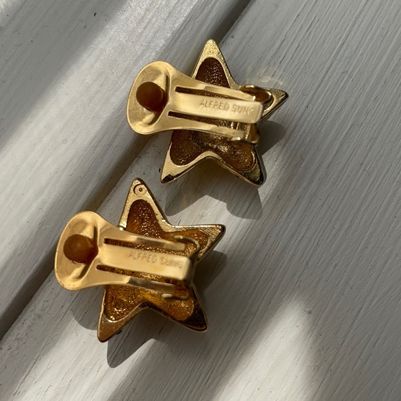 Vintage Alfred Sung gold star clip-on earrings - Picture 4 of 7